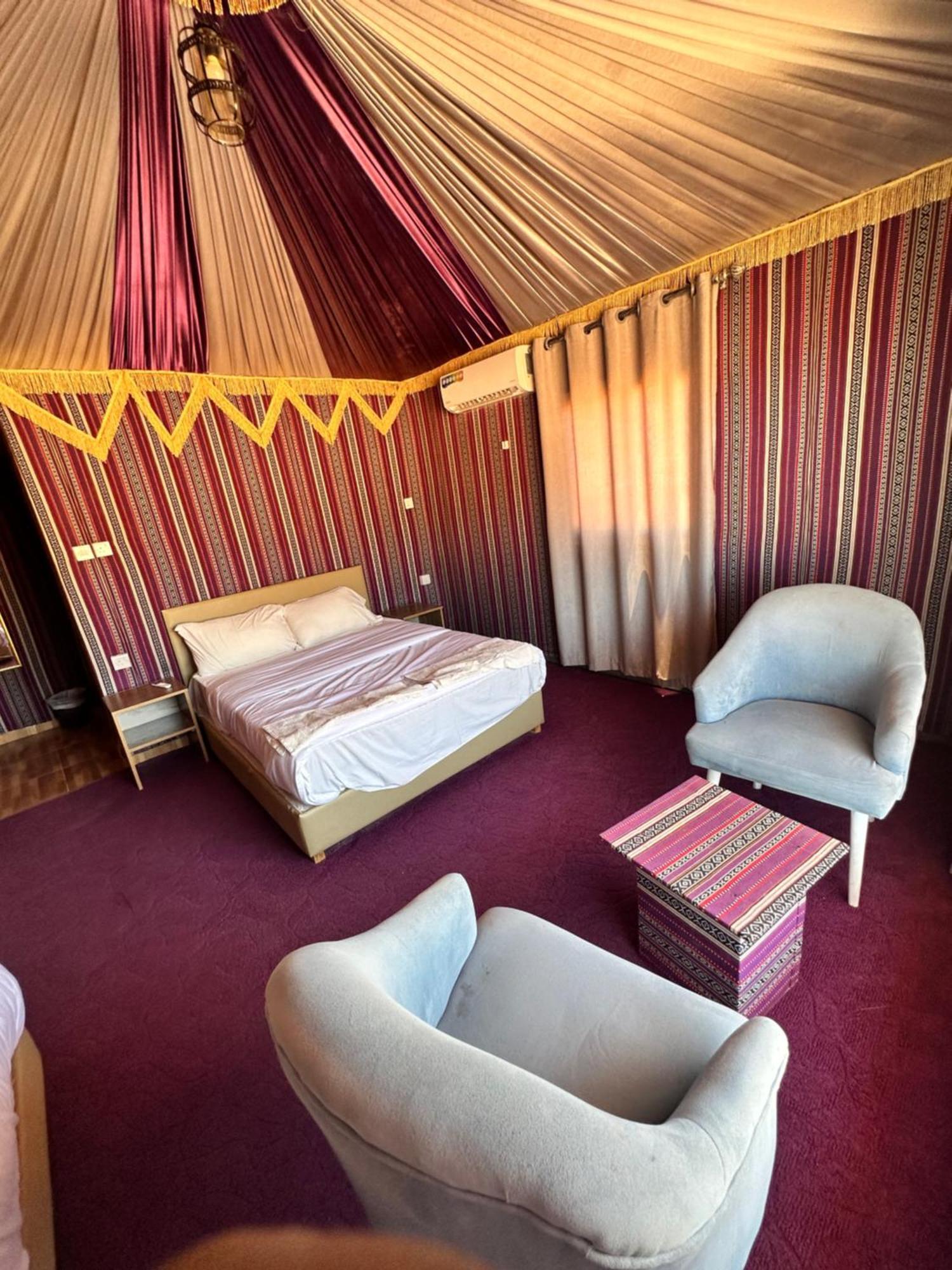 Holiday Inn Luxury Camp Wadi Rum Exterior foto